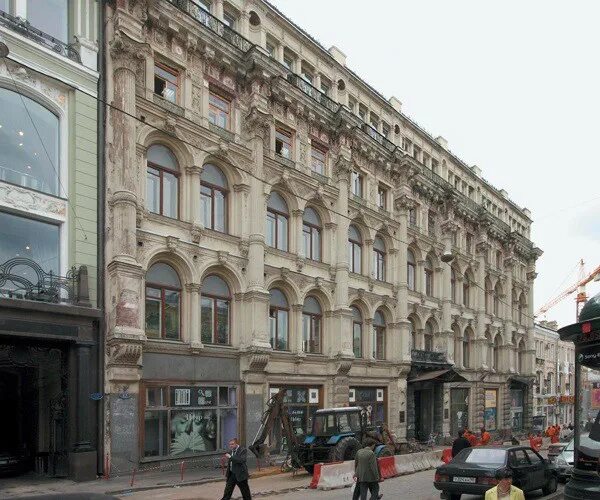 Пассаж мост. Пассаж джамгаровых на кузнецком мосту. кузнецкий мост 12 гпнтб.
