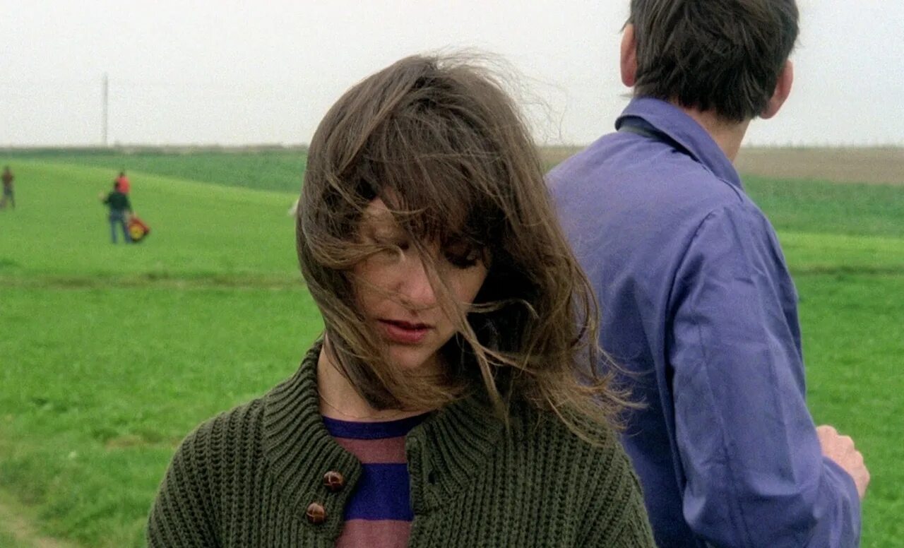 Изабель юппер. Изабель юппер 1980. Qui peut. Qui peut. Спасай кто может св жизнь 1980 постер.