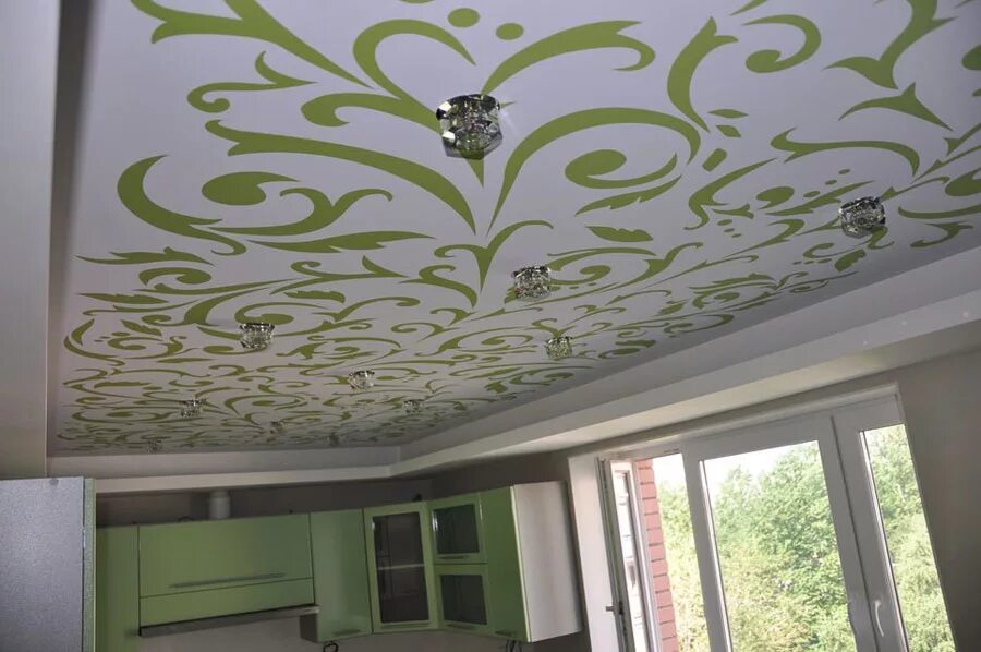 натяжные могилеве. навесной потолок с рисунком. натяжные потолки великий. натяжной потолок одноуровневый. потолок небо с подсветкой.