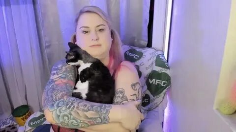 Username:Mari_Jae Gender:Female Body Type:Large Ethnicity:Caucasian Hair:Bl...