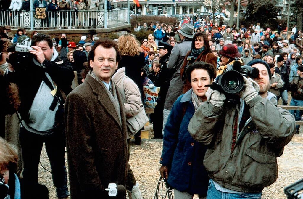 C кадр. Groundhog Day 1993. Билл Мюррей день сурка. День сурка / Groundhog Day (1993). Фильм день сурка 1993 Билл Мюррей.