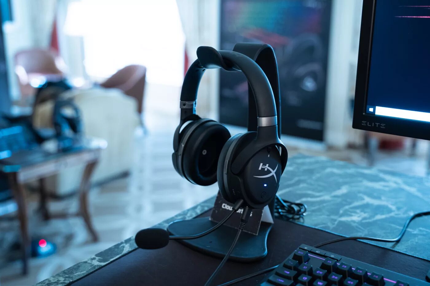 Cloud 3 wireless. HYPERX cloud Orbit s HX-HSCOS-GM. HYPERX cloud Orbit s. Наушники HYPERX cloud Orbit. 3d HYPERX cloud Orbit s.