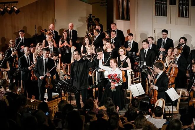 Оркестр курентзиса. Оркестр курентзиса. Musicaeterna musicaeterna. Оркестр утопия курентзис. Оркестр курентзиса.