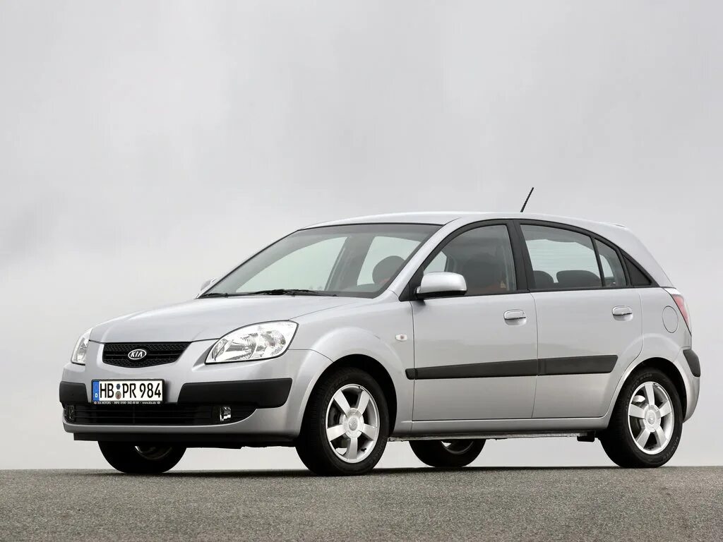 Kia Rio 2 хэтчбек 2005. Kia Rio II Hatchback. Kia Rio 2005 хэтчбек. Киа Рио 2 2005 хэтчбек. Rio 2005 2011