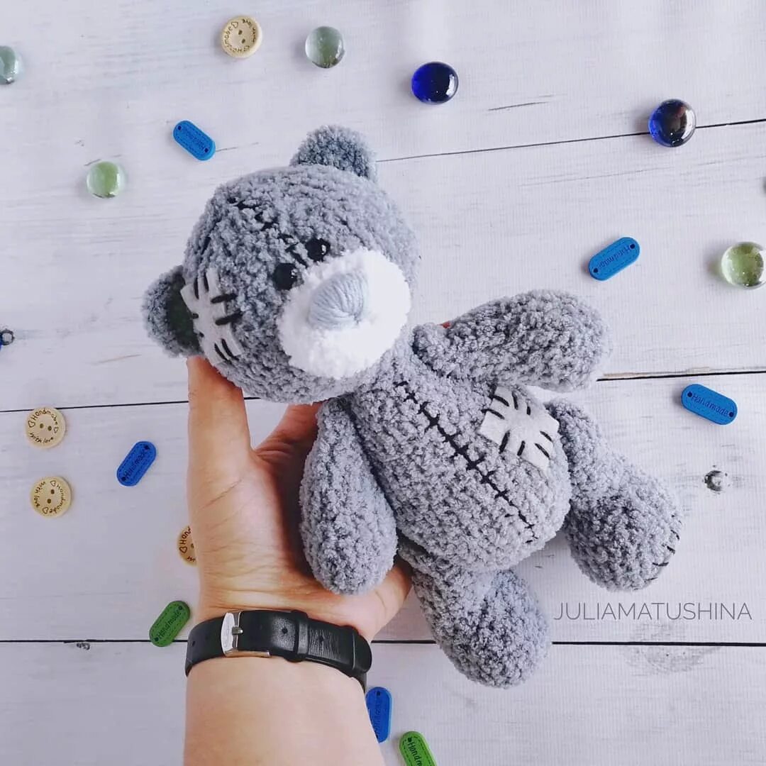 Мишка тедди вяжем. Мишка тедди амигуруми крючком. мишка тедди из плюшевой пряжи мк. плюшевый мишка тедди крючком. мишка тедди крючком из плюшевой пряжи.