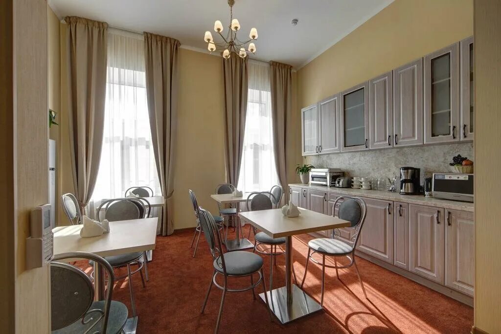 Гончарная 26 санкт-петербург отель. Отели с кухнями в санкт петербурге. Мини-отель антураж. Антураж отеля. Санкт-петербург отель агни на невском.