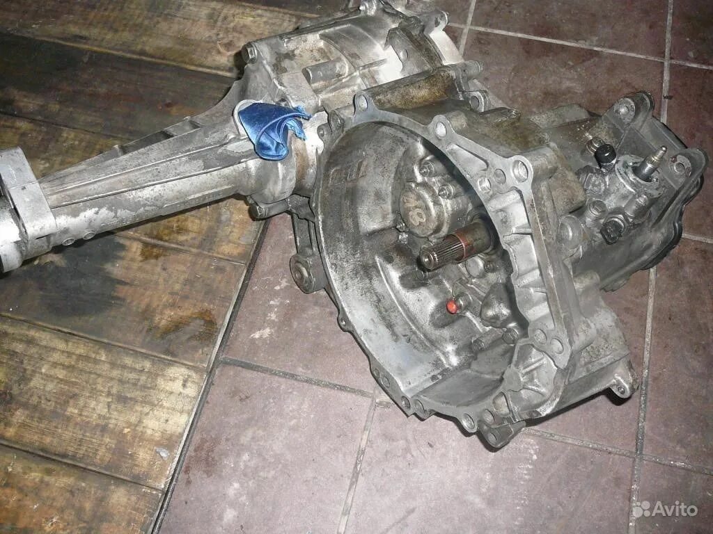 Разборка кпп фольксваген т3. Акпп на мкпп т4. Коробка передач т4 по запчастям. Коробка передач фольксваген т4 2. Vw transporter t3 кпп.