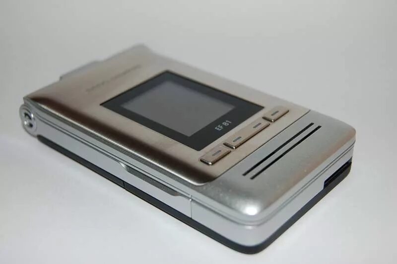 Siemens раскладушка ef81. Телефон benq-siemens ef81. Бенкью сименс е71. Bq siemens ef81. Benq siemens ef81 аксессуары.