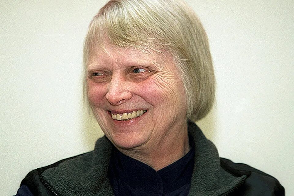 аджубей википедия. нина аджубей. рада никитична аджубей. дочь хрущева рада аджубей. аджубей алексей иванович могила.