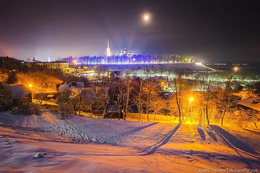 владимира соборная площадь. вид с колокольни владимирского собора. одноклассники города владимира. достопримечательность г. одноклассники города владимира.
