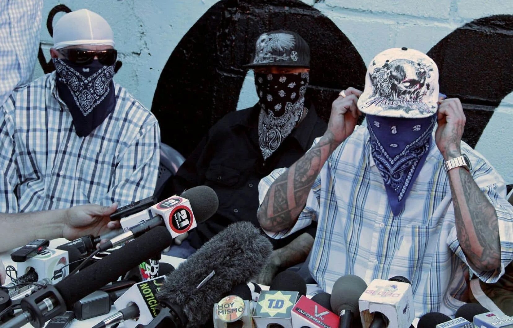 1 бандитизм. Банды Лос-Анджелеса латиноамериканцы.