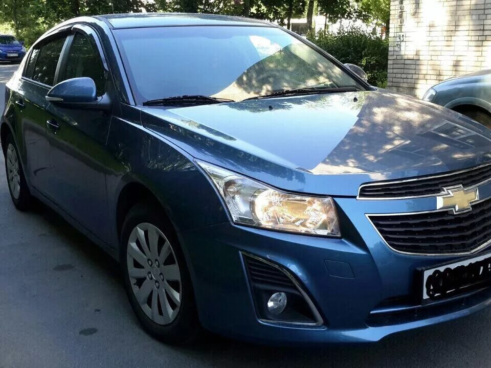 Авито воронеж купить шевроле. Chevrolet Cruze 2015. Шевроле Круз 2015 года. Шевроле Круз Рестайлинг 2015. Шевролет Круз 2015 год.