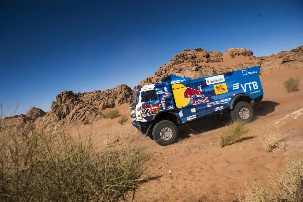 Камаз-43509 камаз-мастер. Камаз 43509 ралли. Dakar логотип. Камаз-43509 камаз-мастер. Париж дакар 2022 грузовики камаз мастер.