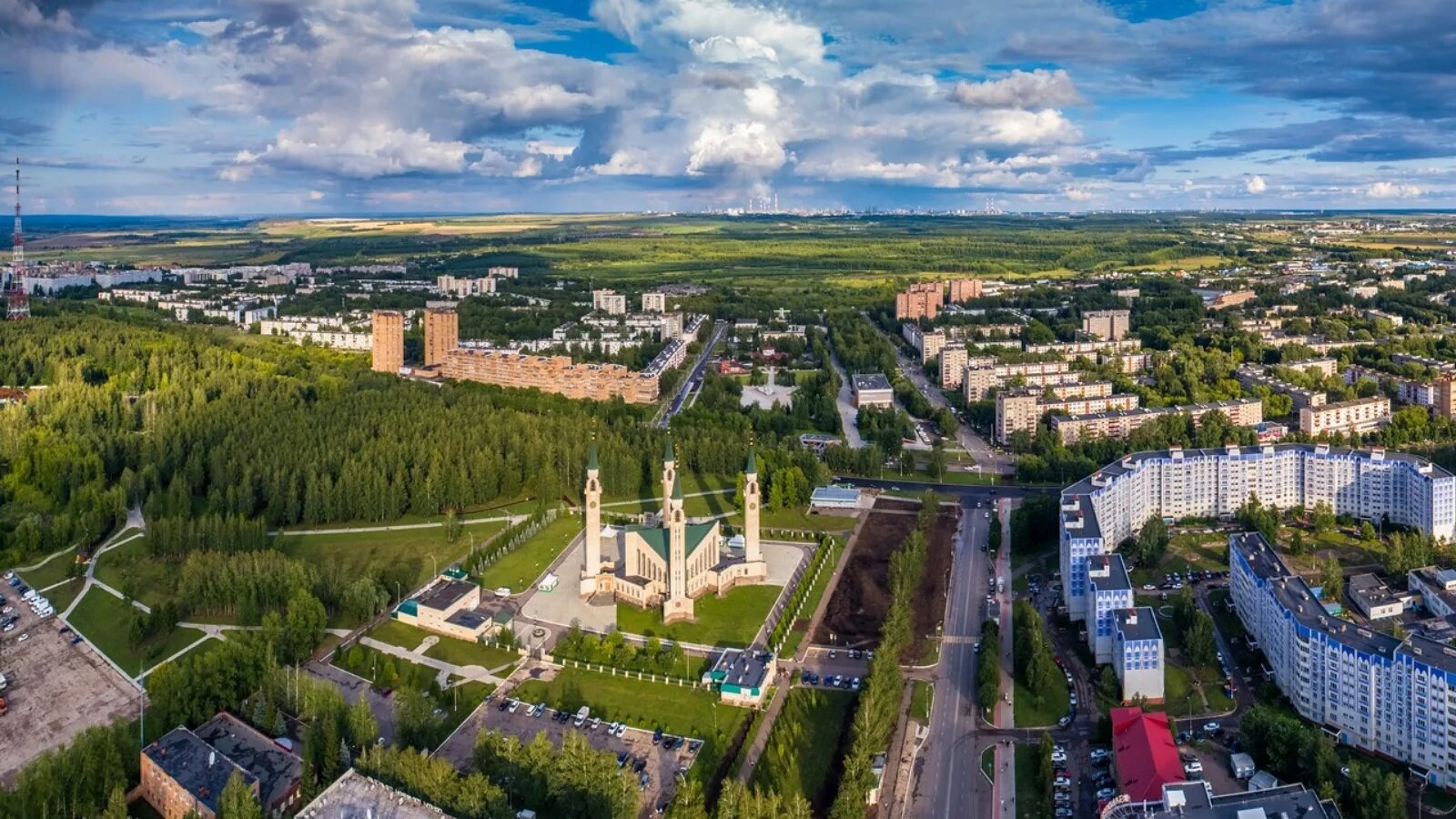 Нижнекамск с высоты птичьего полета. Сколько время в нижнекамске. Расписание 109 автобуса нижнекамск. Сколько время в нижнекамске. Сколько время в нижнекамске.
