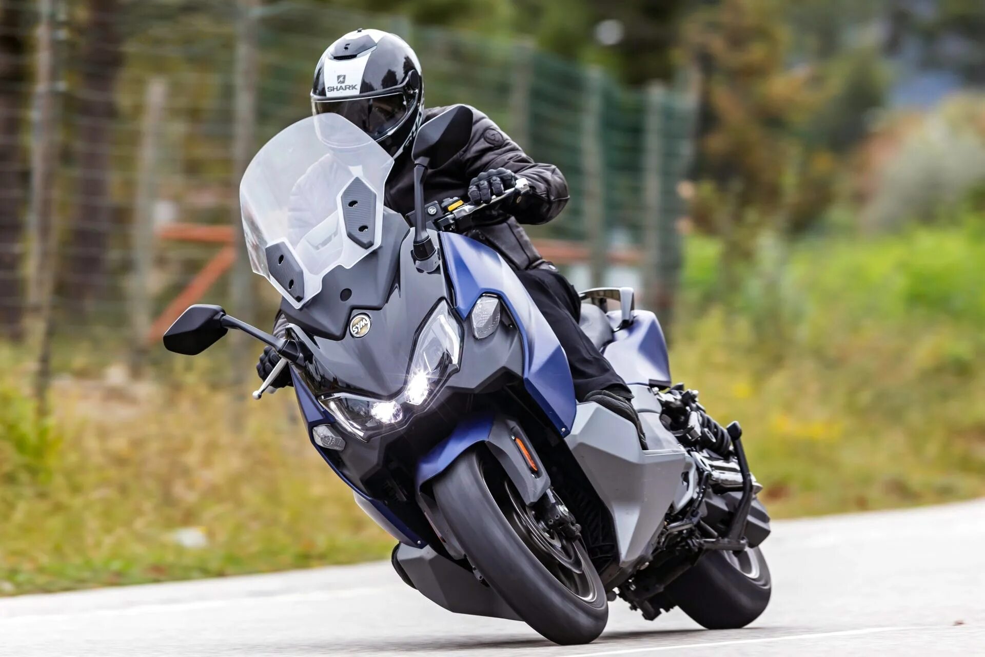 Sym maxsym tl. Maxsym tl 500i. sym maxsym tl 500. максискутер maxsym tl 500i. максискутер sym (сим) maxsym tl 500i.