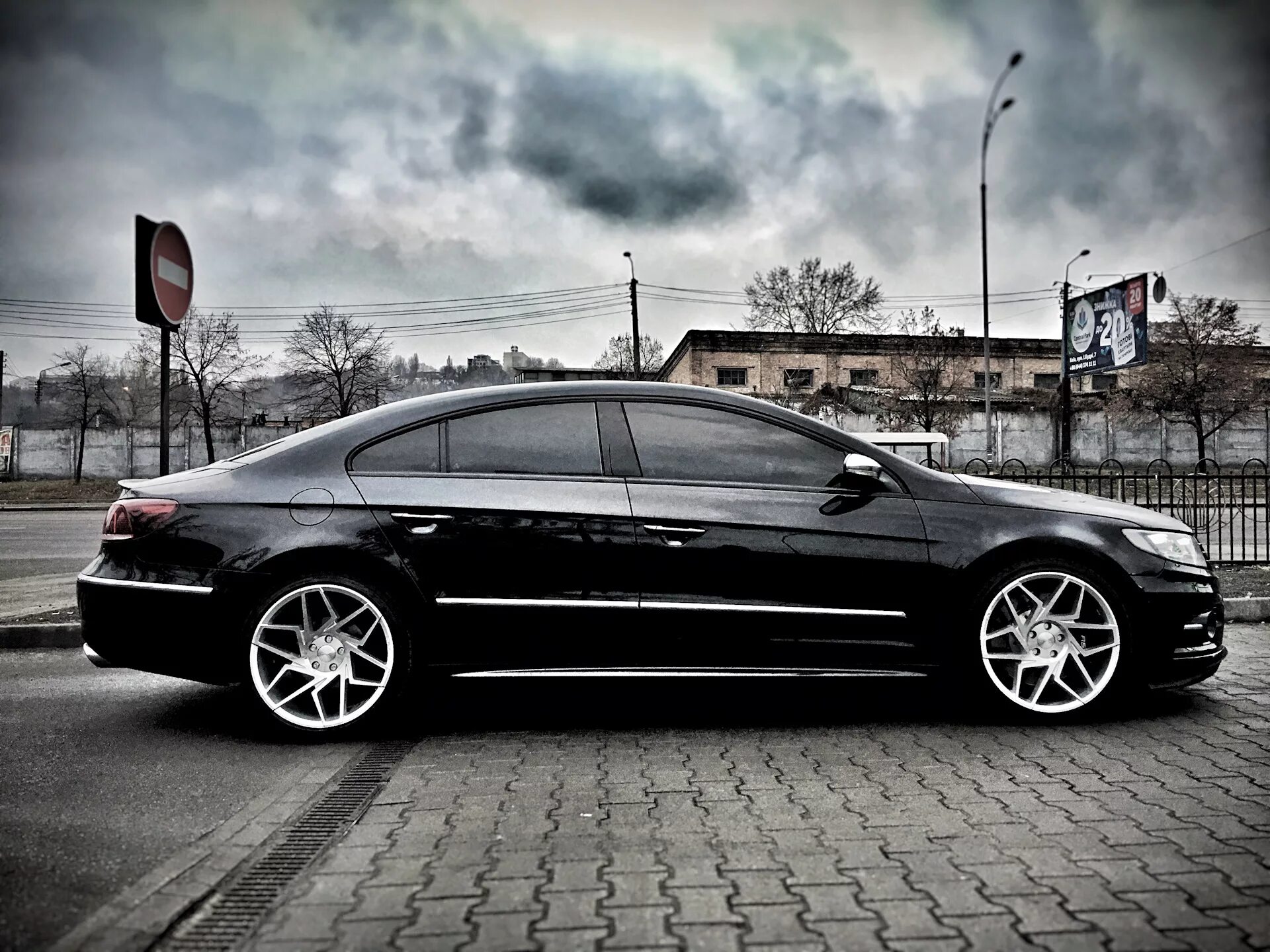 Поставил 18е диски и новую резю - Volkswagen Passat CC, 1,8 л, 2011 года колёсны
