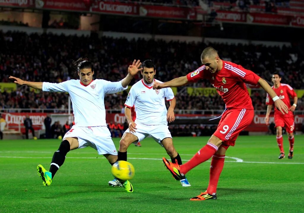 Live bola real madrid. Севилья 2012.