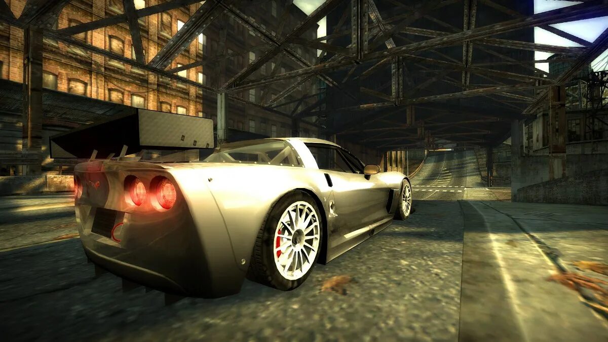 Игры nfs mw. Нид фор СПИД мост Лондон. Need for Speed most wanted 2005. Игра NFS most wanted 2005. Новый NFS most wanted 2005.