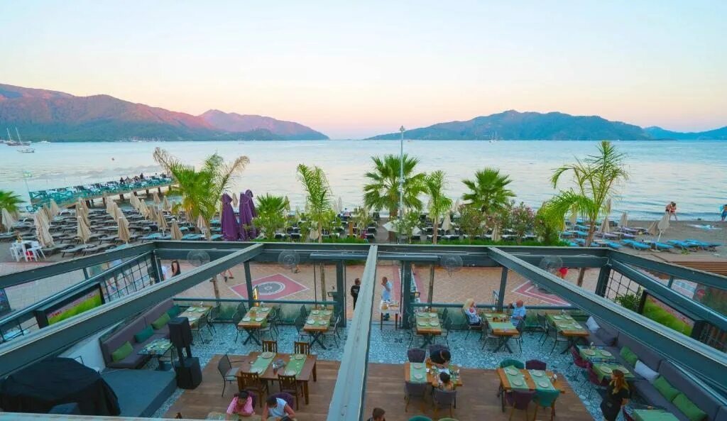 Luna beach мармарис. Luna beach deluxe 5*. Caprice beach ex luna beach. Отель luna beach deluxe hotel. Luna beach deluxe hotel 5.