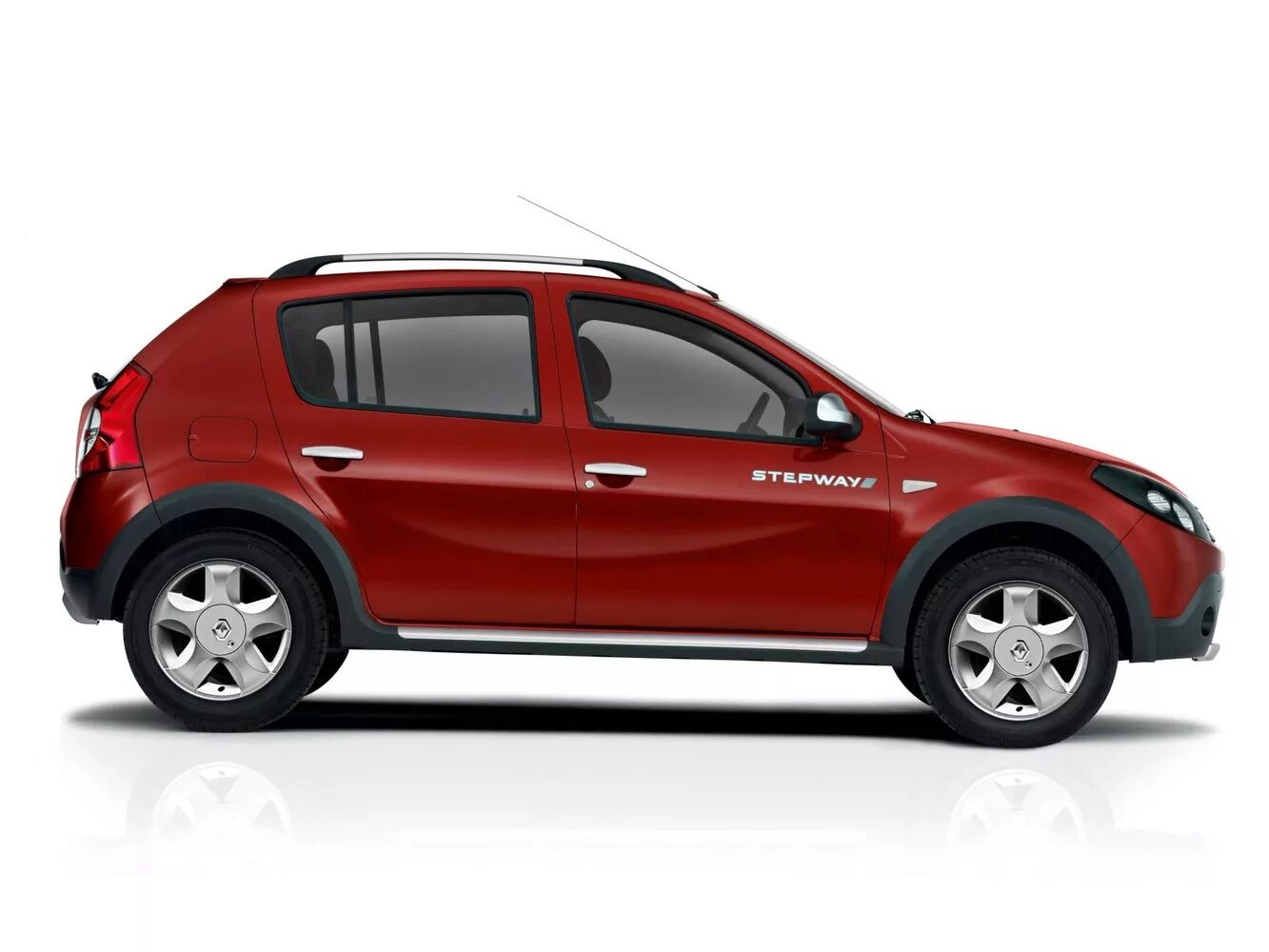 Sandero stepway 2014. Сандеро степвей 1. Renault Sandero Stepway 2. Рено Сандеро степвей хэтчбек. Renault Sandero Stepway 1.