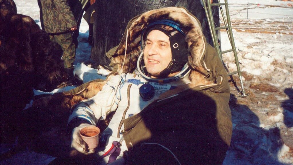 Самый длительный полет в космос. Валерий поляков. валерий поляков космонавт. валерий поляков космонавт фото. полет валерия полякова.