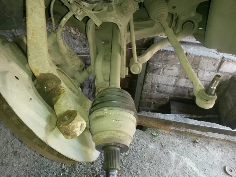 Замена переднего наружного шруса мл 164. Пыльник шрус внутренний хонда cr-v3 2008г. Пыльник заднего шрус gl350 cdi. 0 23. Привод колеса лагуна 2.