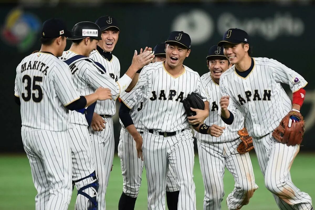Бейсбол япония. Японские бейсболисты. Бейсбол в Японии. Япония спорт Бейсбол. Сборная Японии по бейсболу.