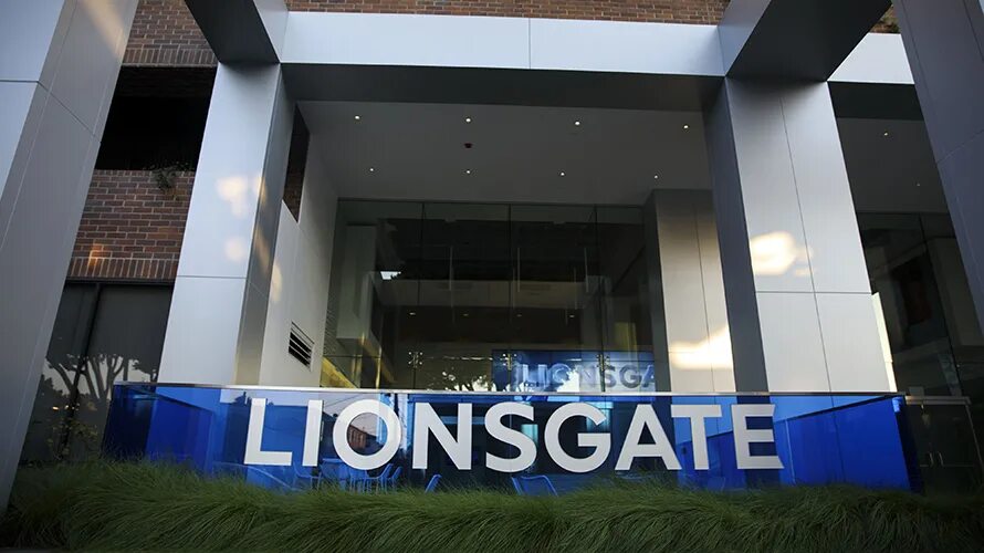 Киностудия Lionsgate. Lionsgate одежда. Американская студия Lionsgate. Lionsgate глава. Its agency