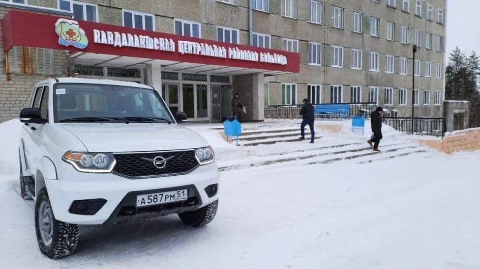 Новые машины мурманск. Авто мурманск. Медики североморска фото. Кольский 124 мурманск автосалон. Новые машины мурманск.