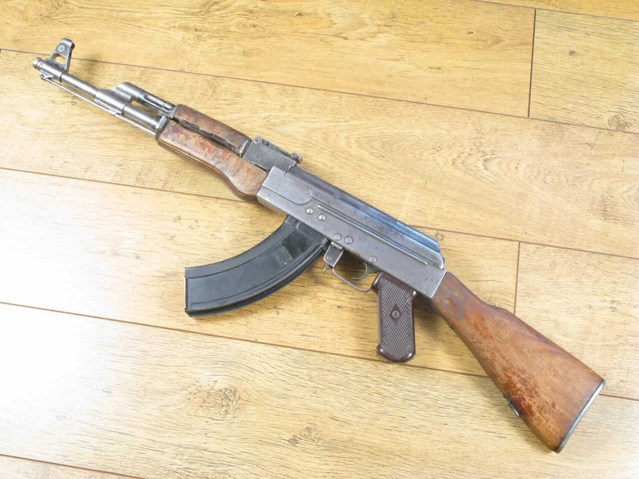 Ак 47 1. Ак-47 автомат 1947. ак 47 type 1. ак 47 автомат 1947 года. ак 47 1 образец.