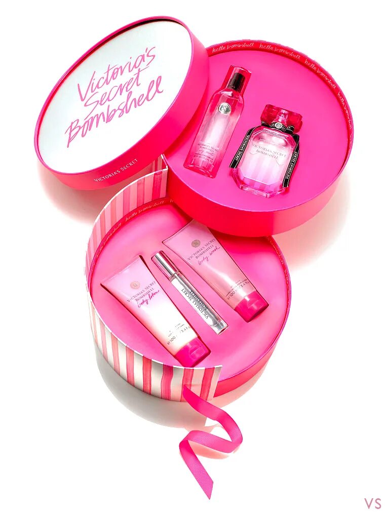 Gift set 1. ). Gift set 1. Подарочный набор victoria's secret bombshell. Welcome набор для новых сотрудников.