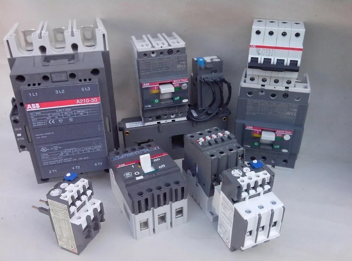 Выключатель abb tmax. Abb tmax 160a. автоматический выключатель абб тмах. выключатель abb sace emax 1sda055874r1. abb sace tmax 400a.