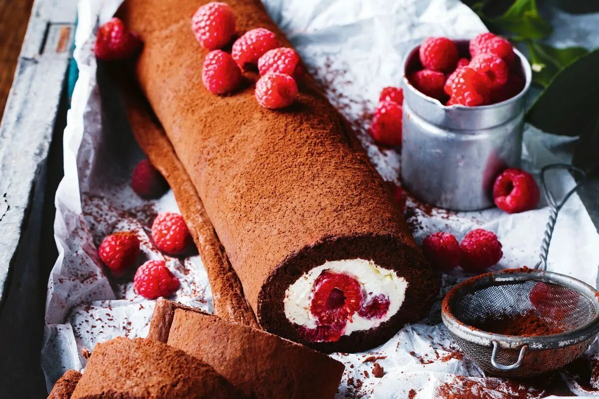Chocolate raspberry. Шоколадный кекс с малиной. raspberry chocolate. бельгийский белый шоколад с малиной. шоколад с малиной в ленте.
