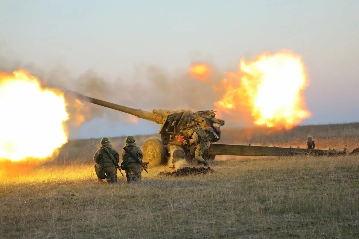 Гаубица современная. 155-мм гаубица m777. Войска тяжелой артиллерии. Войска тяжелой артиллерии. Войска тяжелой артиллерии.
