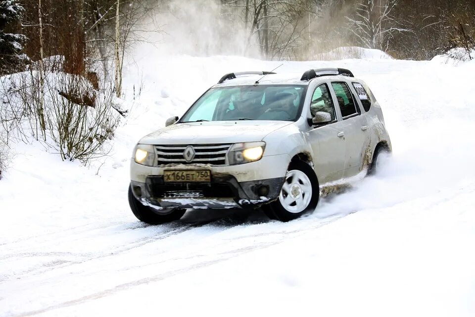 Зимний дастер. Renault duster. рено дастер зимой. рено дастер адвентура 2025. рено дастер зима машинки.