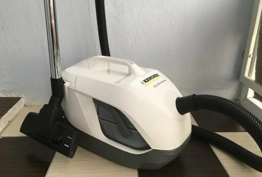Пылесос с аквафильтром karcher ds 6 plus. Керхер ds 6000. karcher ds 6.000 mediclean. пылесос кёрхер с аквафильтром ds 6000. пылесос керхер 5600 с аквафильтром.