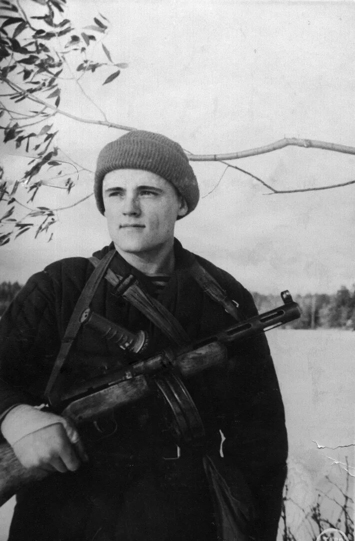 Советских солдатов