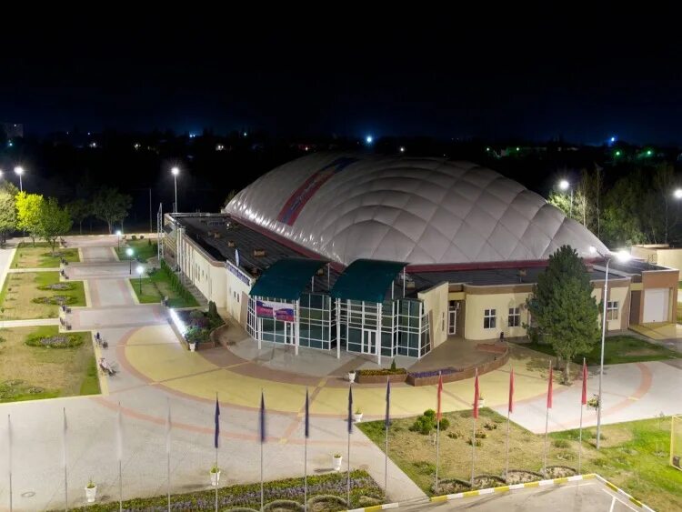 Ночной армавир. Армавир (россия). Г армавир краснодарский край. Армавир набережная. Площадь города армавир краснодарский край.