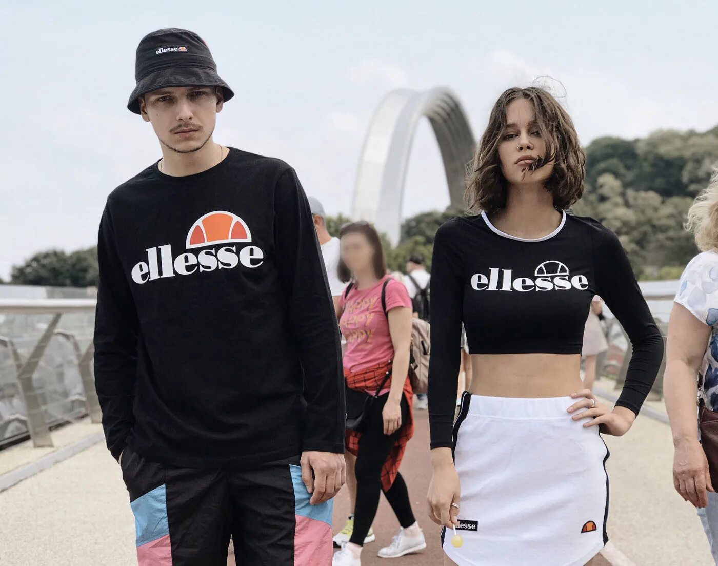 Лонгслив ellesse мужской. Ellesse omr01976. Элис футболка ellesse. Sas03949 ellesse. Бренд одежды ellesse.
