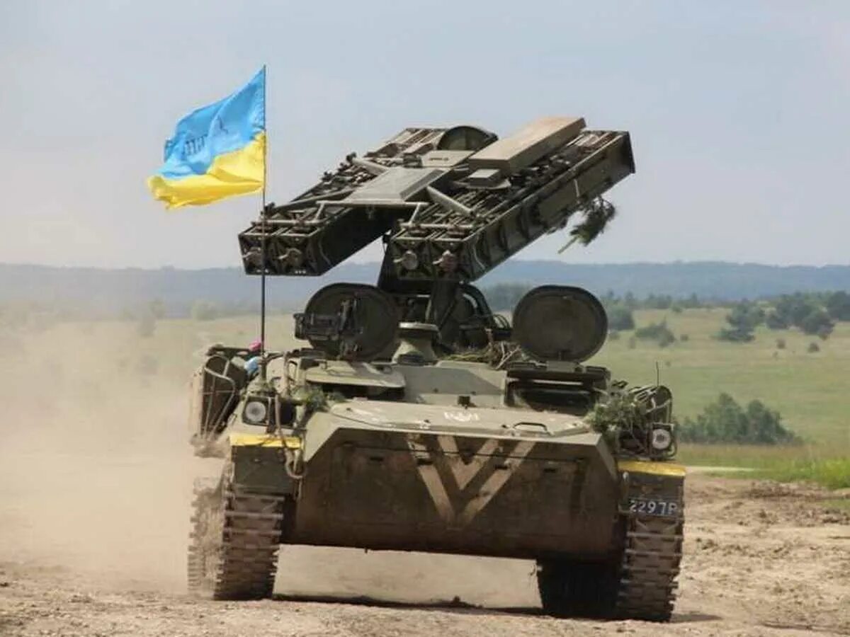 ПВО стрела 10 ВСУ. Стрела-10 зенитный ракетный комплекс Украина. ЗРК стрела 1- ВСУ. Зенитно ракетные войска Украины.