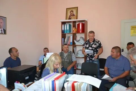 Директор поселка