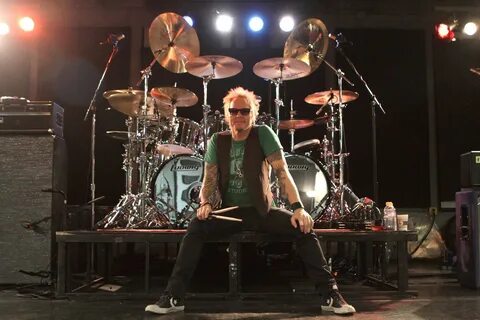 Drums guns