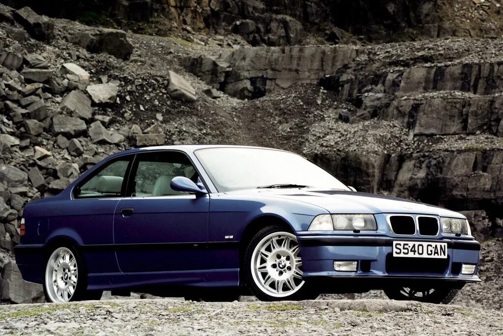 BMW m3 e36 Coupe. BMW m3 Coupe 1993. BMW 3 e36 m3. BMW m3 e36 1992. Бмв е36 год