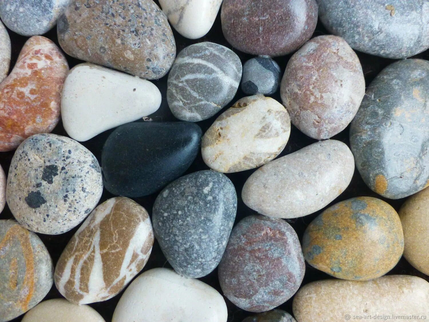 Морские камни. Камешки поделки. Галька морская плоская. Декор из камней для сада. Морские камни.