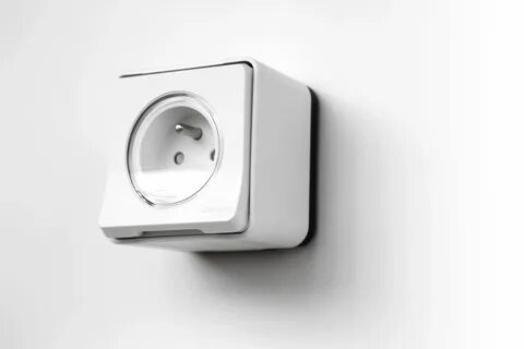 Розетка встраиваемая ip65