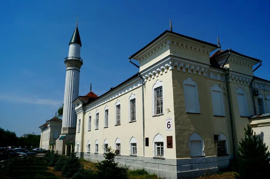 Караван-сарай бюйюк-хан (никосия). Иран керман караван-сарай вакиль. Караван-сарай оренбург история. Караван-сарай в оренбурге сообщение. Караван сарай дербент.