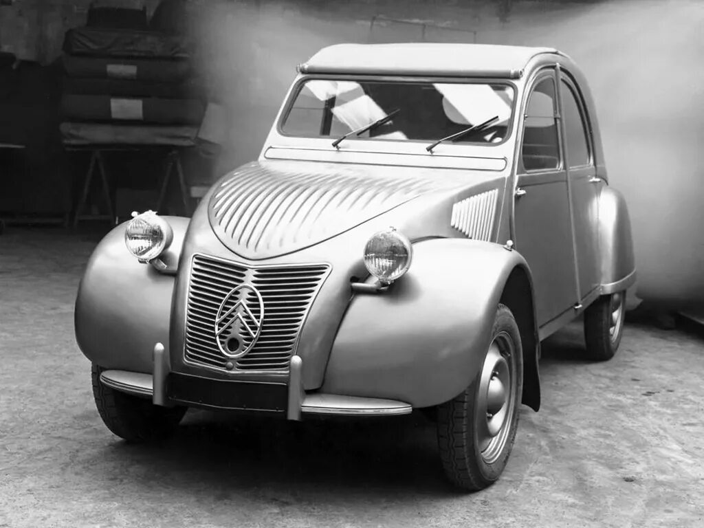 Citroen 2cv 1948. Ситроен 2cv. Citroen 2cv 2. Ситроен 2cv модель. Первые ситроены.