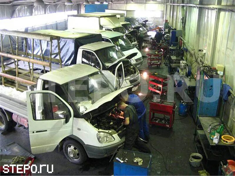 Автосервис газель рядом со мной. Сто газель. Автосервис газель. Газель 2310 на подъемнике. Газель некст в автосервисе.