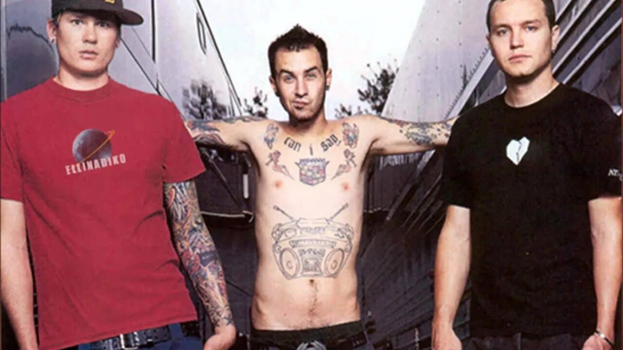 Блинк 182 лучшее. Блинк 182 том делонг. blink 182 том делонг. солист blink 182. blink 182 1992.