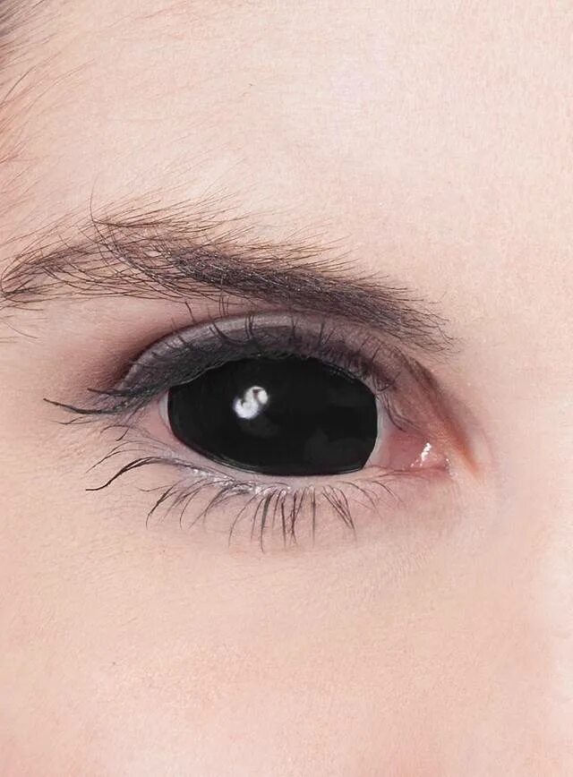 Black sclera 2 линзы. Склеры линзы черные. Линзы Black sclera White. Склеры Драконий глаз. Приснился черный глаз